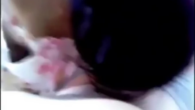 Esposa y marido chinos en video porno casero