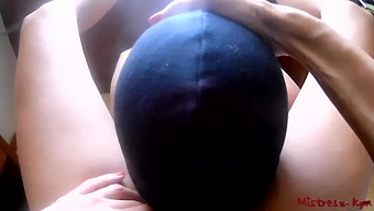 Femdom Mistress Kym Изследва Всяко Ваше Желание С Умелия Си Език В Това Вълнуващо Pov Видео. Гледайте Как Тя Облизва, Яде И Вкусва Всеки Сантиметър От Тялото Ви, Оставяйки Никоя Част От Тялото Ви Неизследвана. Това Pov Качество Ще Ви Накара Да Се Почувствате Сякаш Сте Точно Там С Нея, Изживявайки Всяко Усещане Отблизо И Лично.