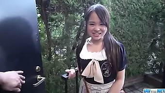 Amatir Jepang Risa Oomomo Menikmati Seks Anal Yang Intens Dengan Pasangannya Yang Dominan