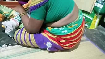 ভাভী আন্টির বড় স্তন এবং নিপলস