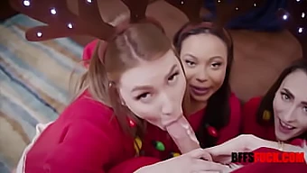 丰满的棕发女郎在狂野的群交中得到了终极的xmas礼物