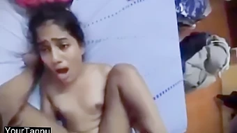 Video Privado Filtrado De Una Chica Pakistaní De 18 Años Y El Encuentro Sexual De Su Novio En Una Habitación De Hotel