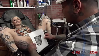 La Bellezza Tatuata River Dawn Ink Fa Un Pompino Sensuale A Un Uomo Fortunato