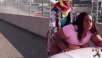 Rencontre Cosplay Amateur Entre Un Clown Et Juicy Tee Sur I-75