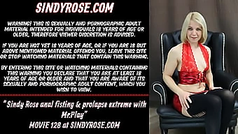 MrPlay's intensive Anal-Fisting-Session mit Sindy Rose führt zu extremem Fisting und Prolaps